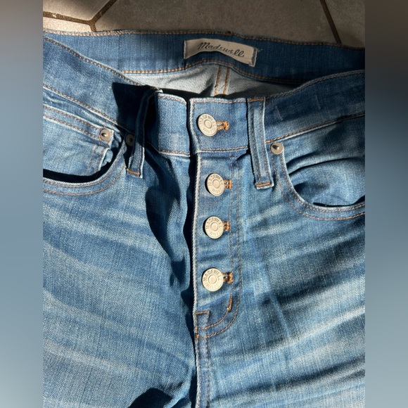 Madewell Button fly Demi-Boot cut Raw Hem size 26 - Picture 2 of 5